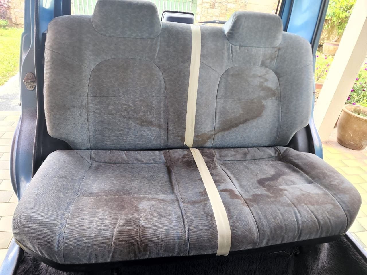 Car cushion cleaning for vehicle interiors